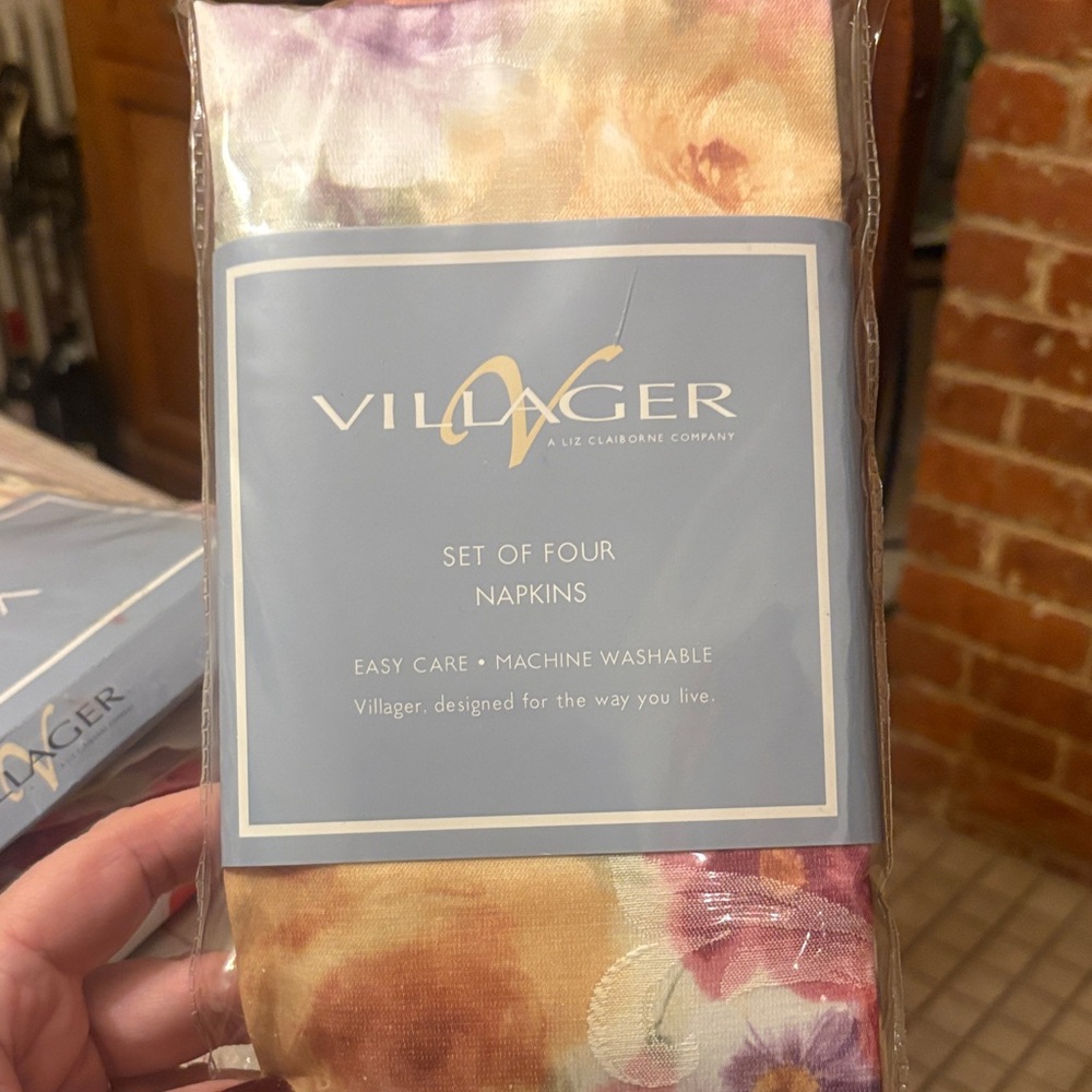 Villager Floral Tablecloth - includes 8 napkins Pink, Orange, Green - Picture 2 of 4